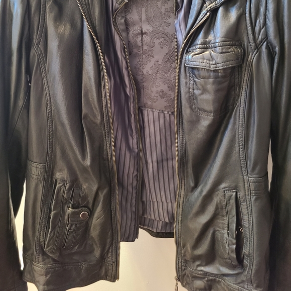 Danier leather jacket - Picture 3 of 6
